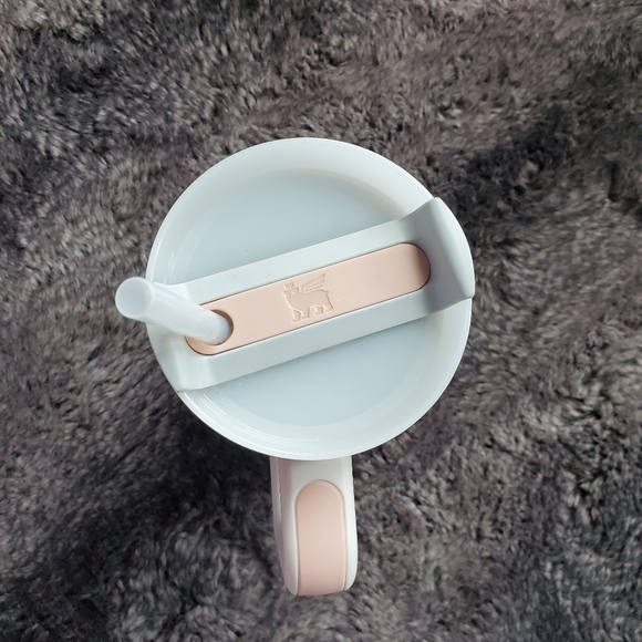 Stanley dusty pink 40oz - Picture 4 of 4